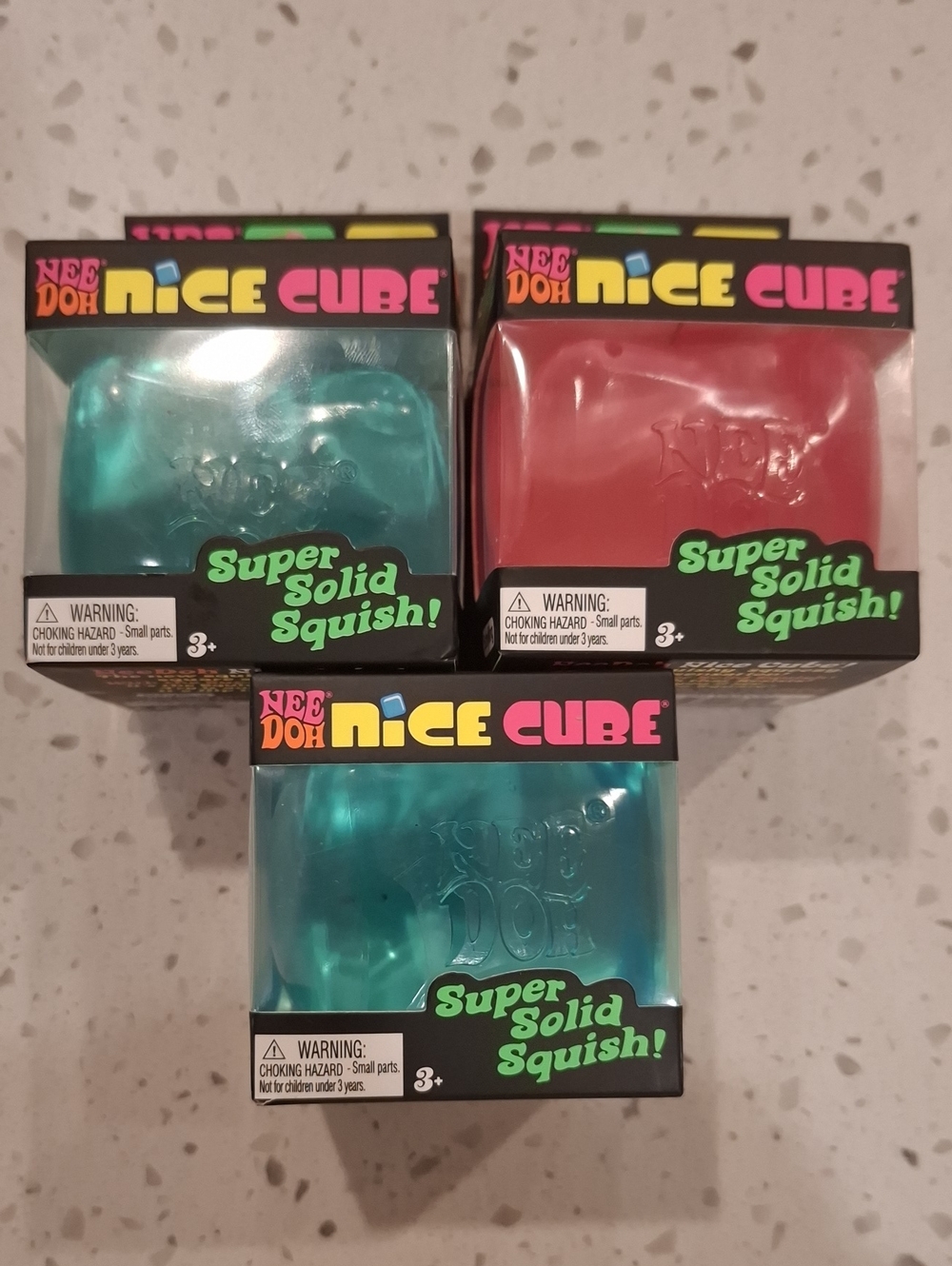 NIB Needoh Nice Cube Bundle 2 Blue 1 Pink